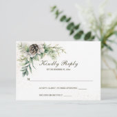 Winter Berries Pine Greenery Wedding RSVP Kaartje (Staand voorkant)