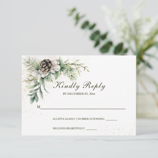 Winter Berries Pine Greenery Wedding RSVP Kaartje (Staand voorkant)