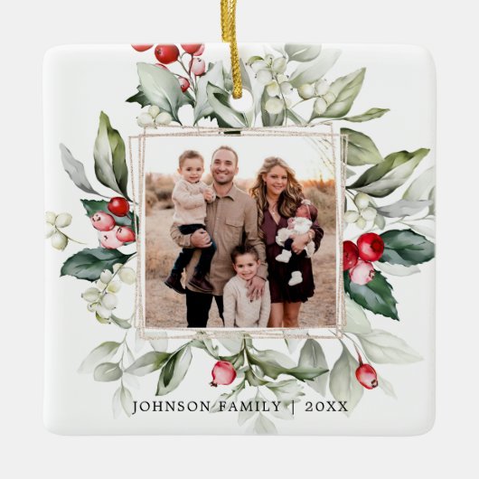 Winter Berry Family Photo Ceramic Ornament (Voorkant)
