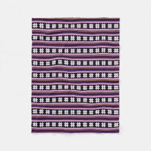 Winter Berry Nordic Knits Cross Stithic Fleece Deken