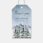 Winter besneeuwde bergbosbruiloft cadeaulabel (Voorkant)