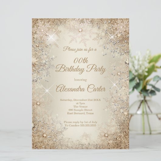 Winter Birthday Party Beige Cream Gold Snowflake Kaart (Staand voorkant)