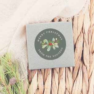 Winter Bladgroen Vrolijk Kerstfeest & Familienaam Ronde Sticker