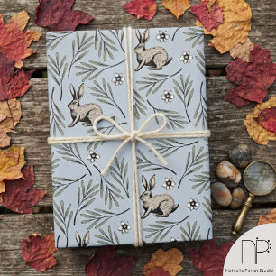 Winter Blauwe Konijnen en Bloemontwerp Cadeaupapier