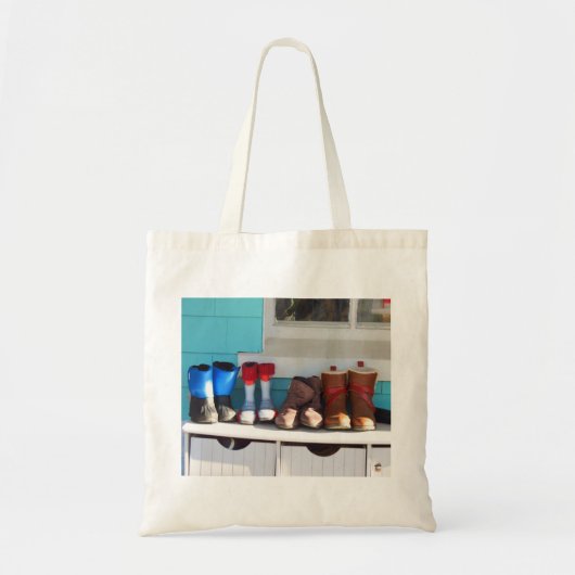 Winter Boots All in a Row - Martha's Vineyard Tote Bag (Voorkant)