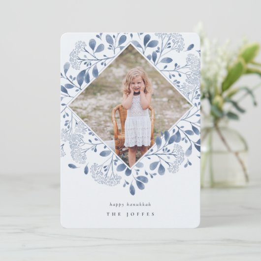 Winter Bouquet | Elegant Waterverf Hanukkah Foto Feestdagenkaart (Staand voorkant)