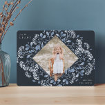 Winter Bouquet | Hanukkah-foto Feestdagenkaart<br><div class="desc">De elegante vakantiefoto is voorzien van een favoriete foto,  omgeven door een geometrische grens met een delicaat blauw botanisch blad en kleine waterverf bloesems op een donkere zeebodem. "Joy and light" verschijnt in de linkerbovenhoek in witte letters,  met uw familienaam rechtsonder.</div>