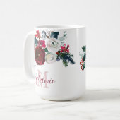 Winter Bourgogne Roos Bloementak Monogram Koffiemok (Voorkant links)
