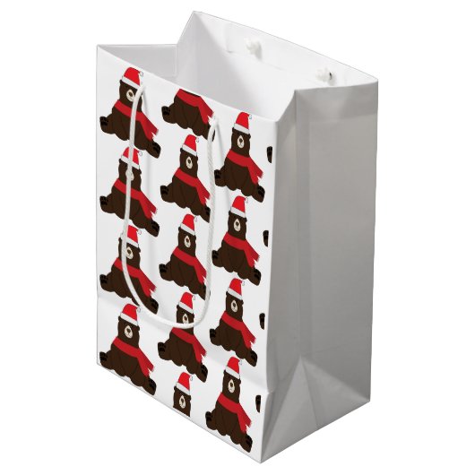 Winter Bruine Beer Zak Medium Kerstcadeau  Medium Cadeauzakje (Voorkant Gekanteld)