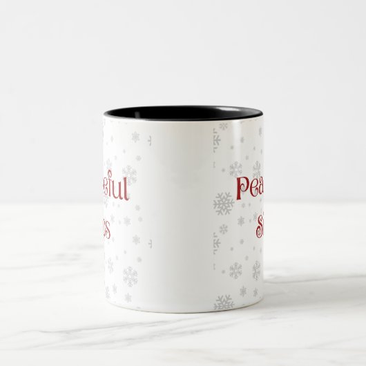 Winter Calm Mug — Cold Days & Warm Mind | Cozy Min Tweekleurige Koffiemok (Center)