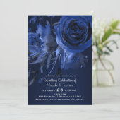 Winter Chic Floral Blue Roos Bold Wedding Kaart (Staand voorkant)