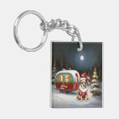 Winter Chihuahua Caravan Kerstavontuur Sleutelhanger (Voorkant Links)