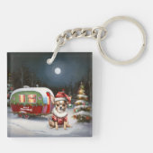 Winter Chihuahua Caravan Kerstavontuur Sleutelhanger (Achterkant)