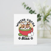 Winter Cocoa Bliss - Schattigee hond in Mok Design Briefkaart (Staand voorkant)