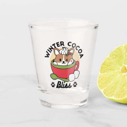 Winter Cocoa Bliss - Schattigee hond in Mok Design Shot Glas (Voorkant)