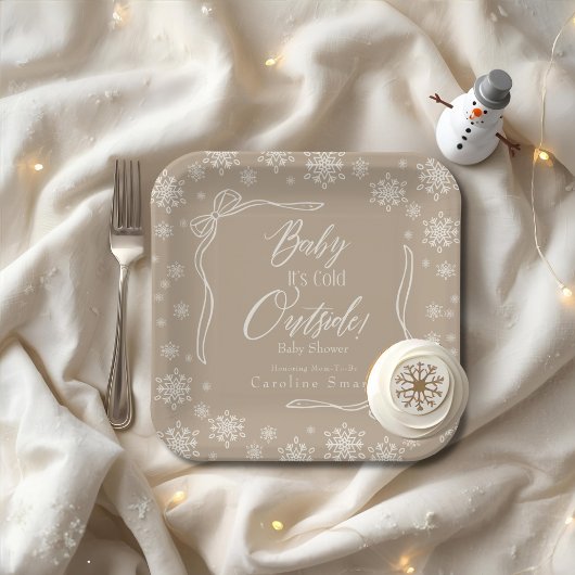 Winter Coquette taupe Baby het is koud Papieren Bordje
