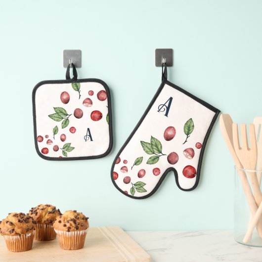 Winter Cranberry-monogram Ovenwant & Pannenlap Set (Insitu(Ophanging))