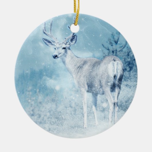 Winter Deer en Pine Trees Keramisch Ornament (Voorkant)