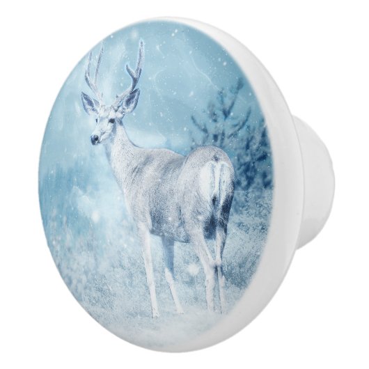 Winter Deer en Pine Trees Keramische Knop (Rechts)