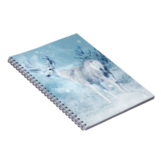 Winter Deer en Pine Trees Notitieboek (Rechterzijde)