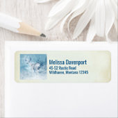 Winter Deer met Antlers in Cold Snowy Wilderness Etiket (Insitu)