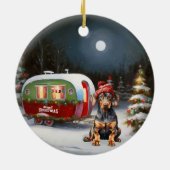 Winter Doberman Caravan Kerstavontuur Keramisch Ornament (Achterkant)