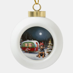 Winter Doberman Caravan Kerstavontuur Keramische Bal Ornament