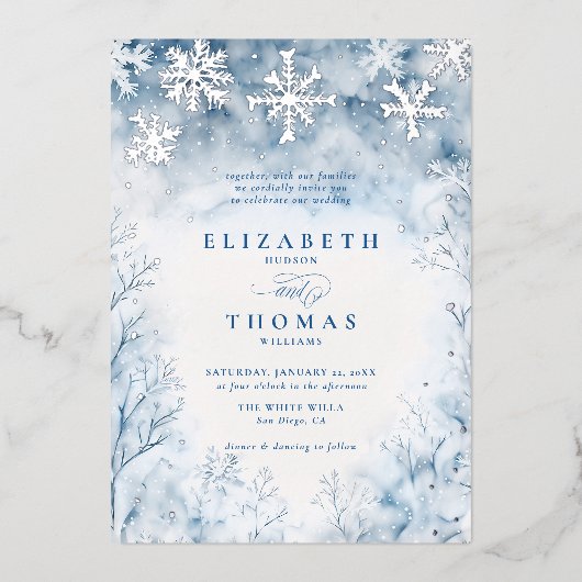 Winter Falling Snow Forest Rustieke Elegante Huwel Folie Uitnodiging (Voorkant)