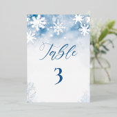 Winter Falling Snow Forest Rustieke Trouwtafel Nr Folie Uitnodiging (Staand Voorkant)