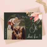 Winter Floral Arch Oh Wat leuk Twee Foto's Feestdagenkaart<br><div class="desc">Deze winterse bloemenboog op wat een leuke twee foto-vakantiekaarten heeft een grillig en elegant ontwerp met levendige waterverf-afbeeldingen van rode en roze poinsettia's en delicaat wintergroen. Met chique botanische elementen zoals dennen-, hulst- en winterbessen, voegt het kleurrijke palet van de kaart, inclusief stoffig roos en gouden accenten, een boho-touch toe...</div>