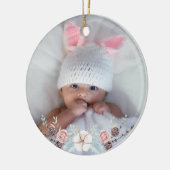 Winter Floral Baby's eerste kerstfoto Keramisch Ornament (Links)