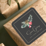 Winter Foliage Minimalist Merry Christmas Ornament Vierkante Sticker<br><div class="desc">Verzegel uw vakantiekaarten,  versier geschenken of gebruik in seizoensgebonden ambachten met dit vierkante Kerst sticker. De besneeuwde zwarte achtergrond met waterverf gebladerte en rode ornamenten brengt een gedurfd maar toch minimaal ontwerp dat feestelijk is zonder overdreven te zijn. Eenvoudig te personaliseren met namen of groeten voor veelzijdig vakantiegebruik.</div>