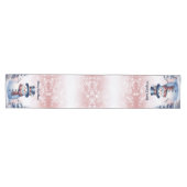 Winter Forest Snowman Kerstmis | Roze Medium Tafelloper (Horizontaal)