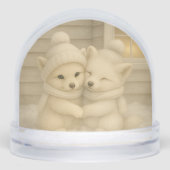 Winter Fox Couple in Cozy Knit Hats Snow Globe Sneeuwbol (Voorkant)