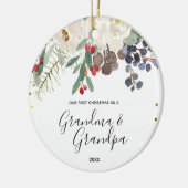 Winter Grandma & Grandpa Eerste KerstOrnament Keramisch Ornament (Links)