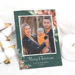 Winter Green Red Floral Merry kerstfoto Feestdagenkaart<br><div class="desc">Uw groeten van het seizoen worden verzonden met deze "Winter Scarlet Red Floral Merry Kerstmis 2 Foto Holiday Kaart". Voor verdere aanpassing,  te klikken gelieve de "pas verder"verbinding aan en ons ontwerphulpmiddel te gebruiken om deze sjabloon te wijzigen.</div>