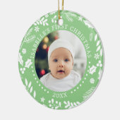 Winter Greenery Baby eerste kerstfoto's Keramisch Ornament (Links)