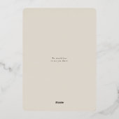 Winter Greenery Floral Oval Vrijgezellenfeest Folie Uitnodiging (Achterkant)