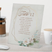 Winter Greenery White Rose Wedding Table Seating Reclamebord Met Voetstuk (Insitu)