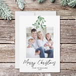 Winter groen Mistletoe Kerstmis Foto Feestdagenkaart<br><div class="desc">Deze eenvoudige en stijlvolle kerstkaart is versierd met waterverf mistletoe groen en script typografie. Gemakkelijk aan te passen met uw foto. Originele Waterverf © Michele Davies.</div>
