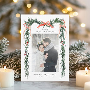 Winter groene slinger trouwfoto save the date