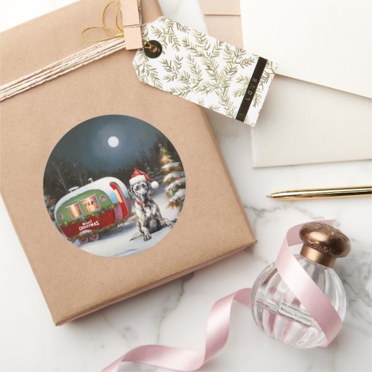 Winter Grote Deen Caravan Kerstavontuur Ronde Sticker (Geschenken)