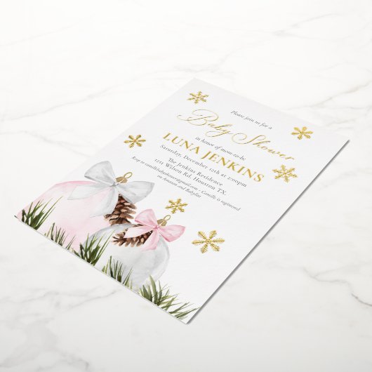 Winter Holiday Girl Baby shower Folie Folie Uitnodiging (Gedraaid)