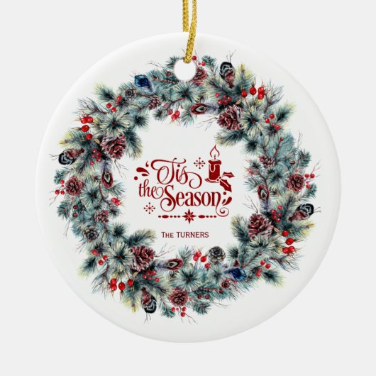 Winter Holiday Wreath 'Dit is het seizoensmonogram Keramisch Ornament (Voorkant)