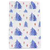 Winter Ice Blue Tree Holly bessen Witte Kerstmis Medium Cadeauzakje (Voorkant)