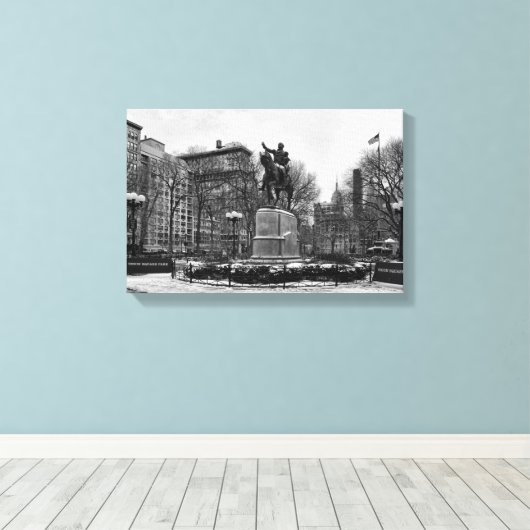 Winter in NYC's Union Square 001 Black White Canvas Afdruk (Insitu (Houten vloer))