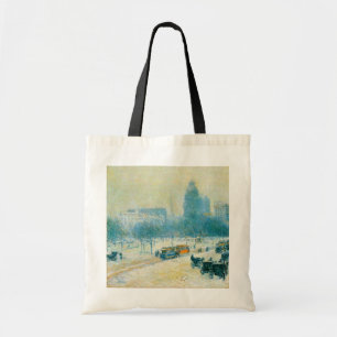 Winter in Union Square door Frederick Childe Hassa Tote Bag