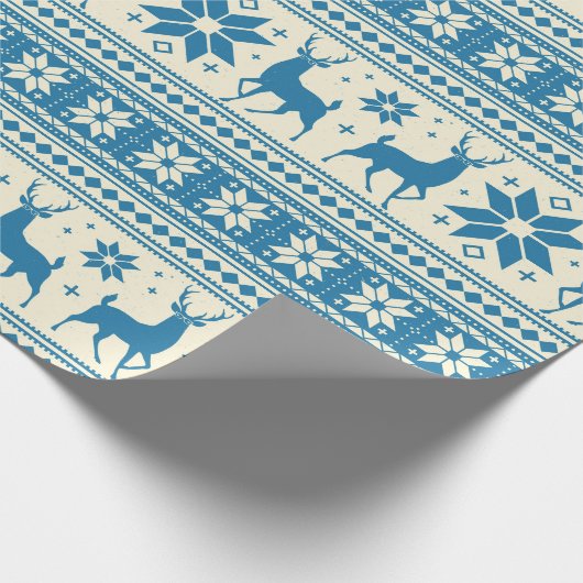 Winter Kerstmis Deer Blue Snowflake Patroon Cadeaupapier (Hoek)
