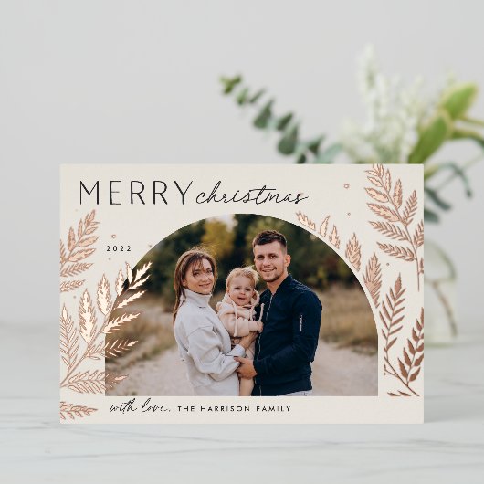 Winter Laurel | Kerstafoto Merry Folie Feestdagenkaart (Staand Voorkant)