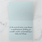 Winter Meisje met Vogel in Blauwe Bloemen Jas Kaart (Binnen)